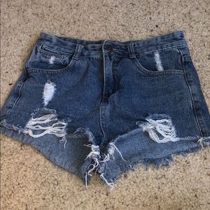 Jean shorts !!